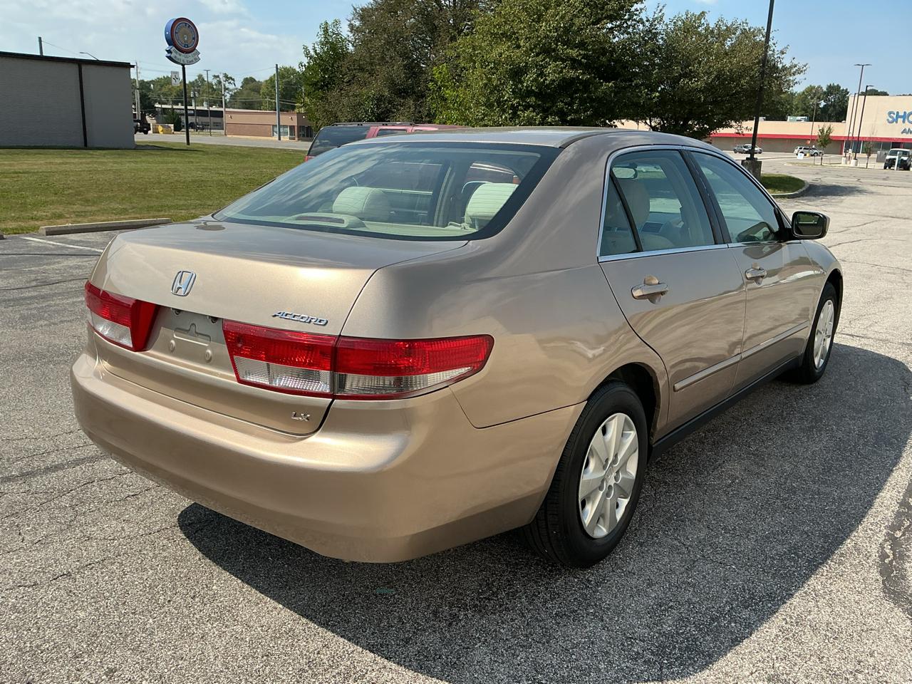 Honda Accord LX sedan AT 2003