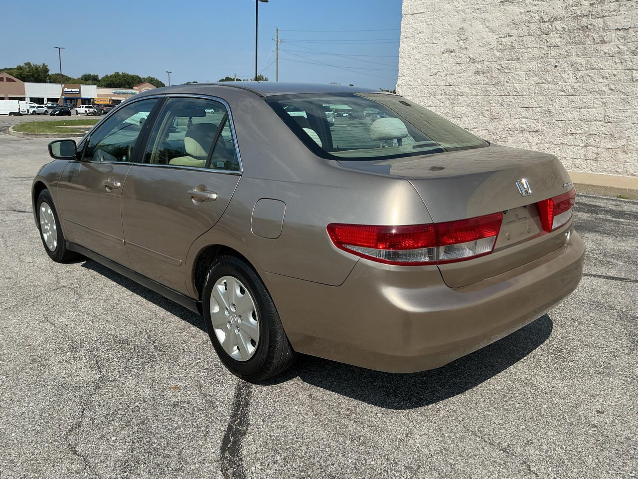 Honda Accord LX sedan AT 2003