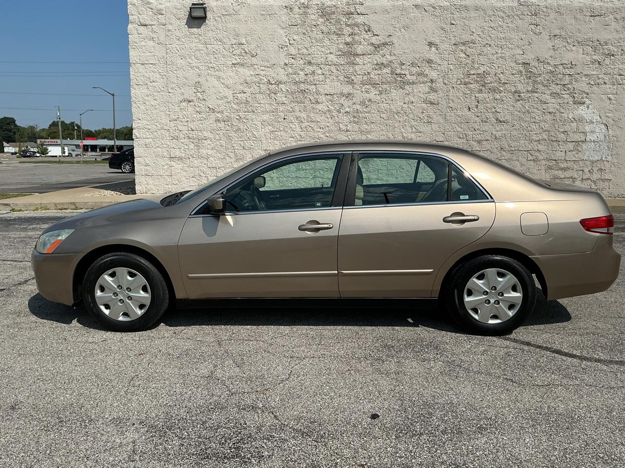 Honda Accord LX sedan AT 2003