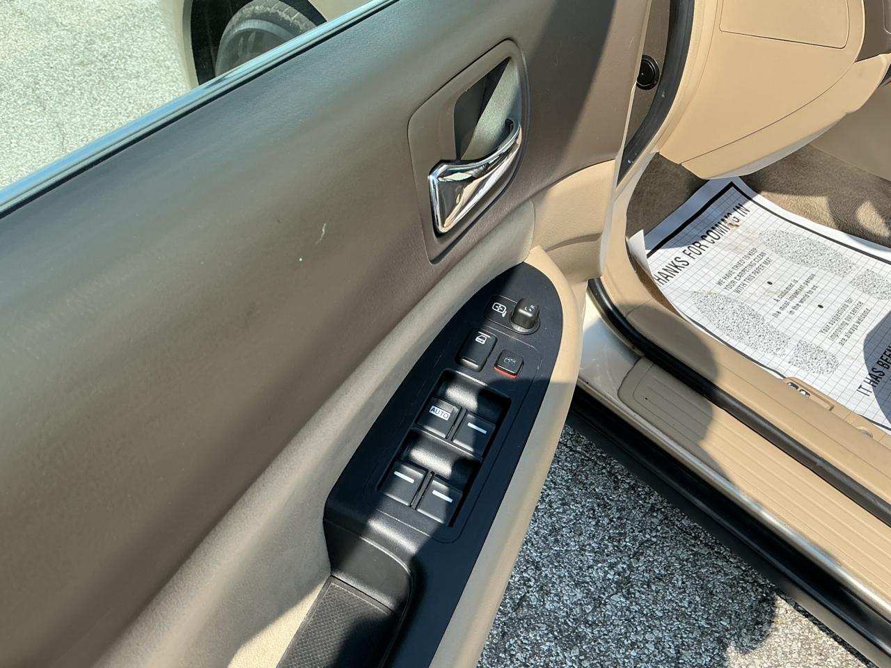 Honda Accord LX sedan AT 2003