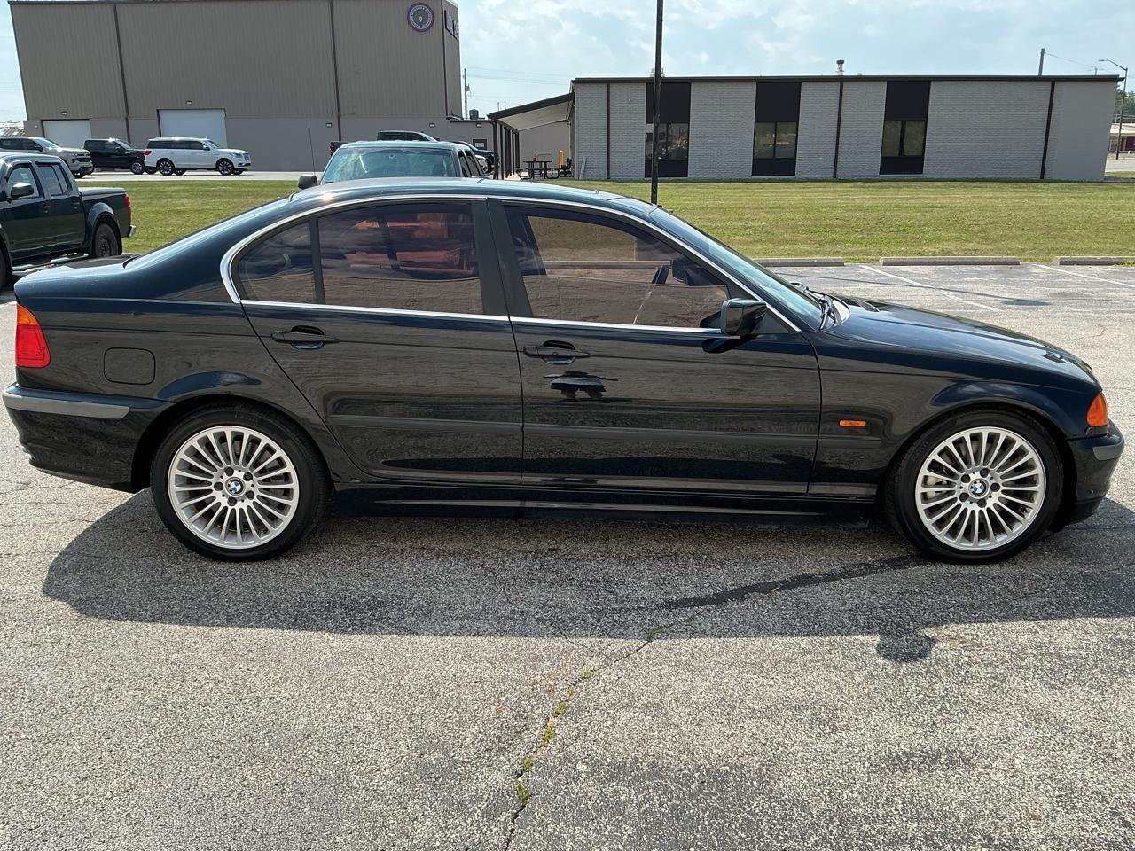 BMW 3-Series 330i 2001
