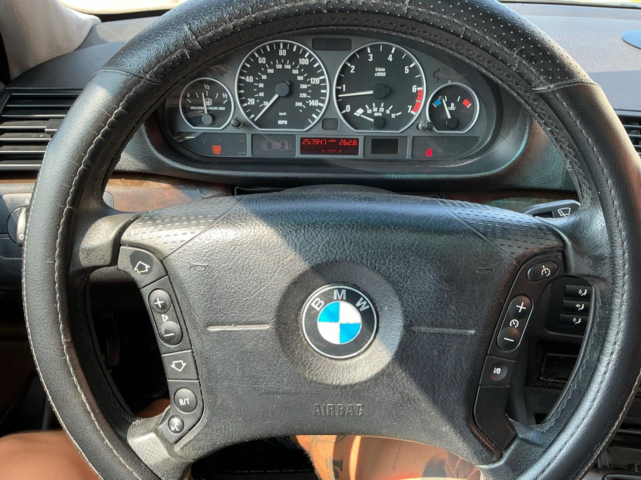 BMW 3-Series 330i 2001