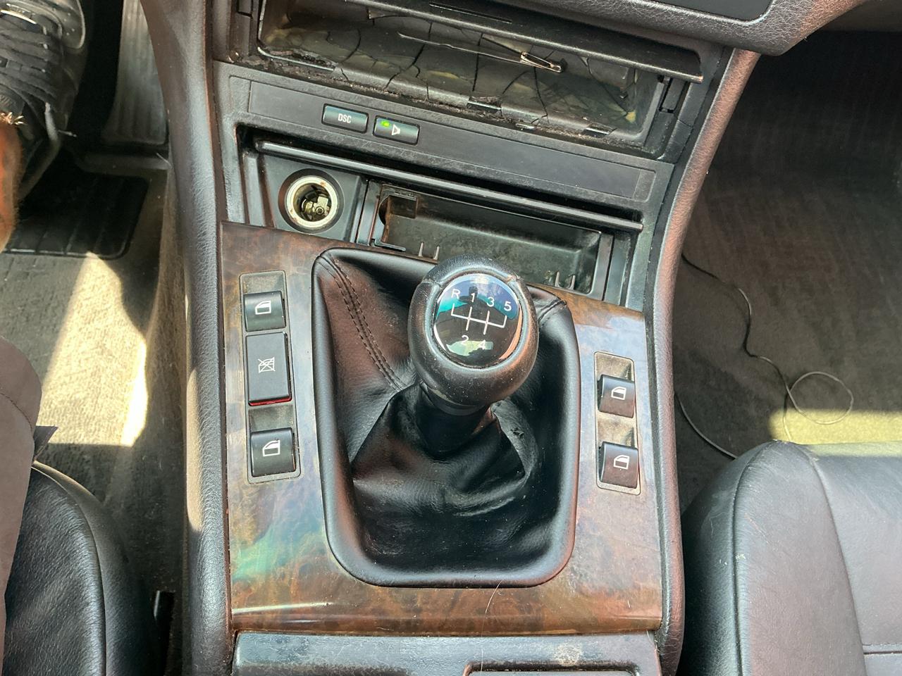 BMW 3-Series 330i 2001