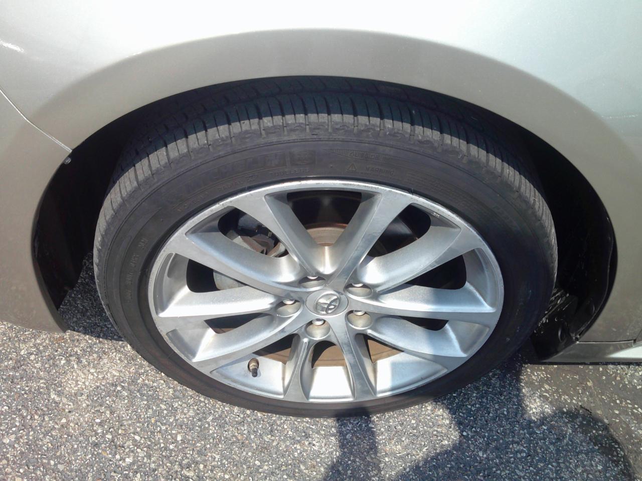Toyota Avalon XLE Premium 2014
