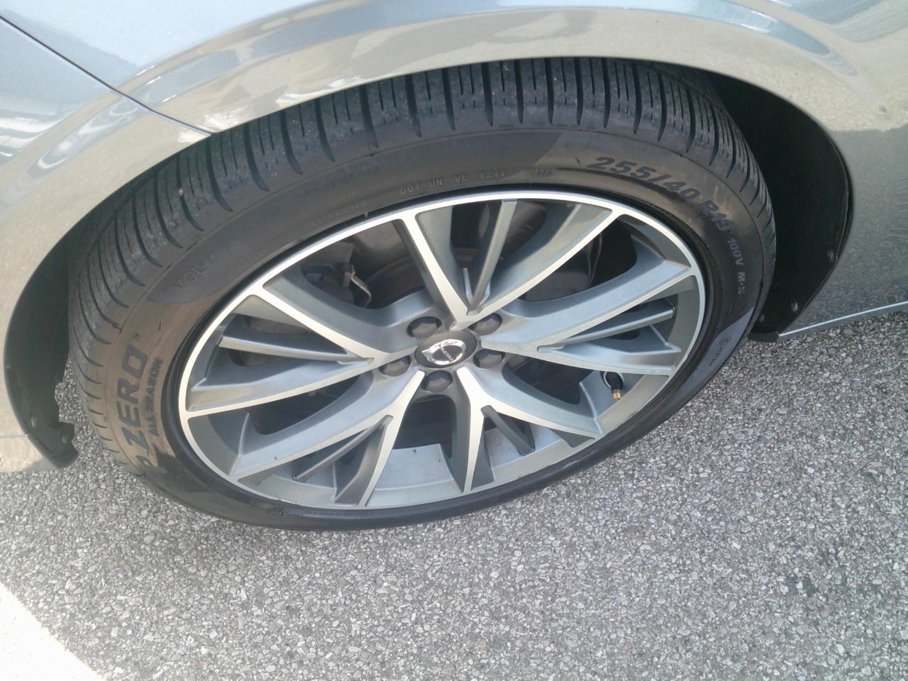 Volvo S90 T6 Momentum AWD 2017