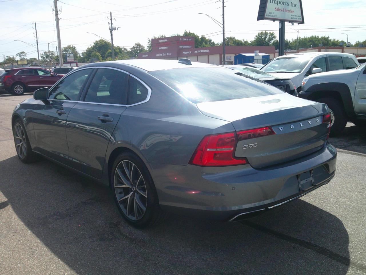 Volvo S90 T6 Momentum AWD 2017