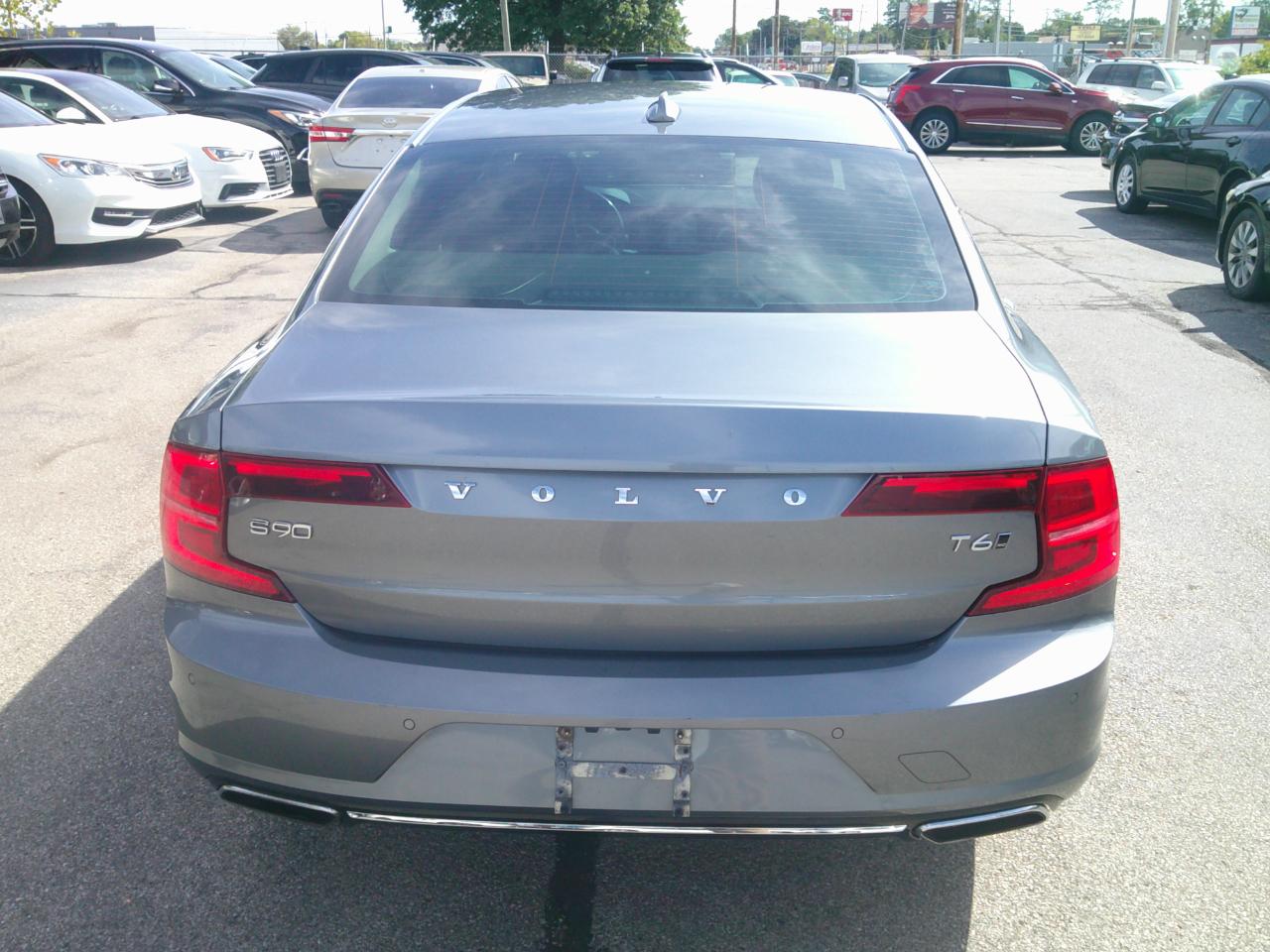 Volvo S90 T6 Momentum AWD 2017