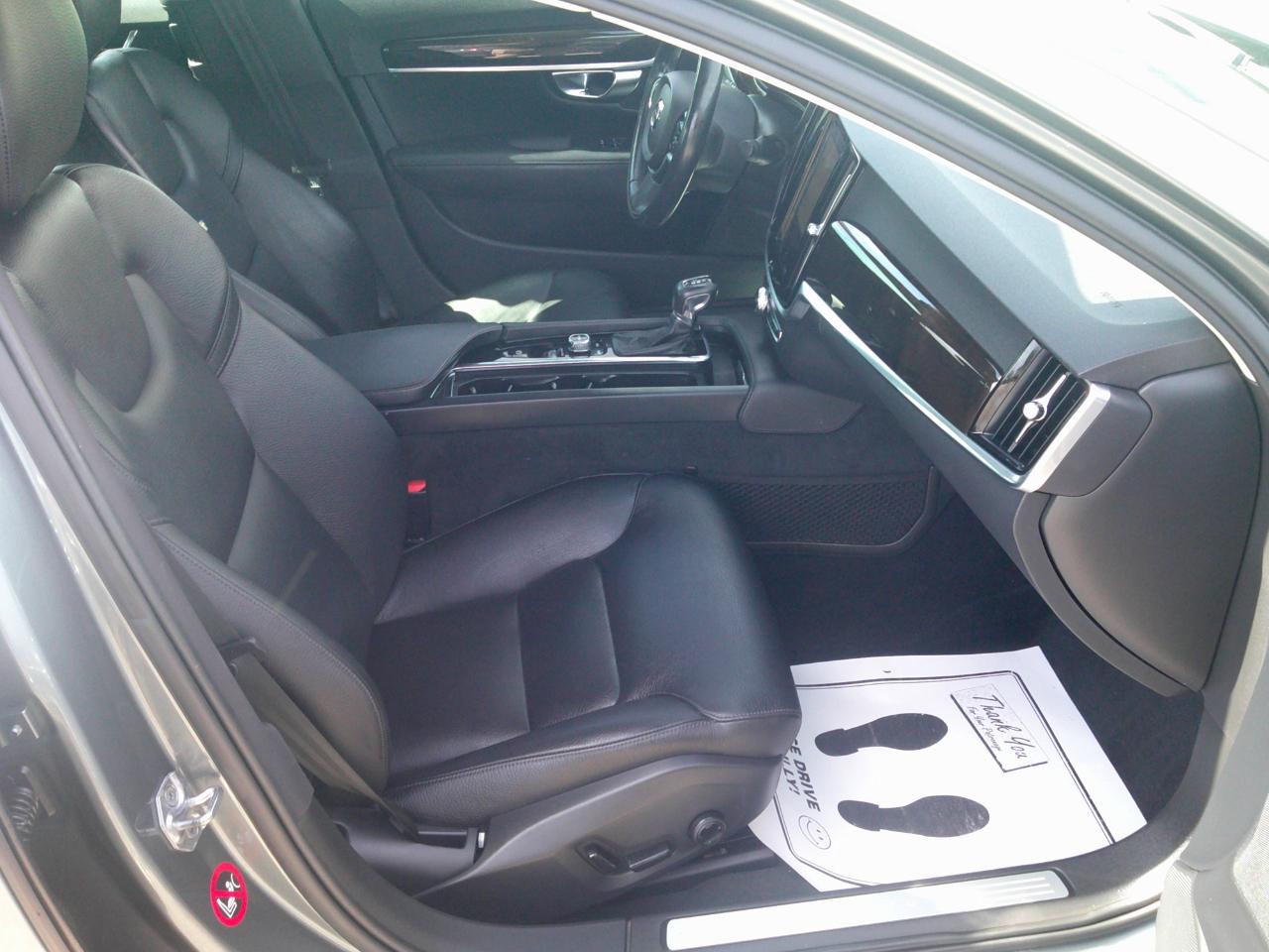 Volvo S90 T6 Momentum AWD 2017