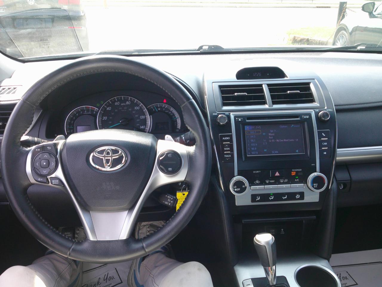 Toyota Camry SE 2012