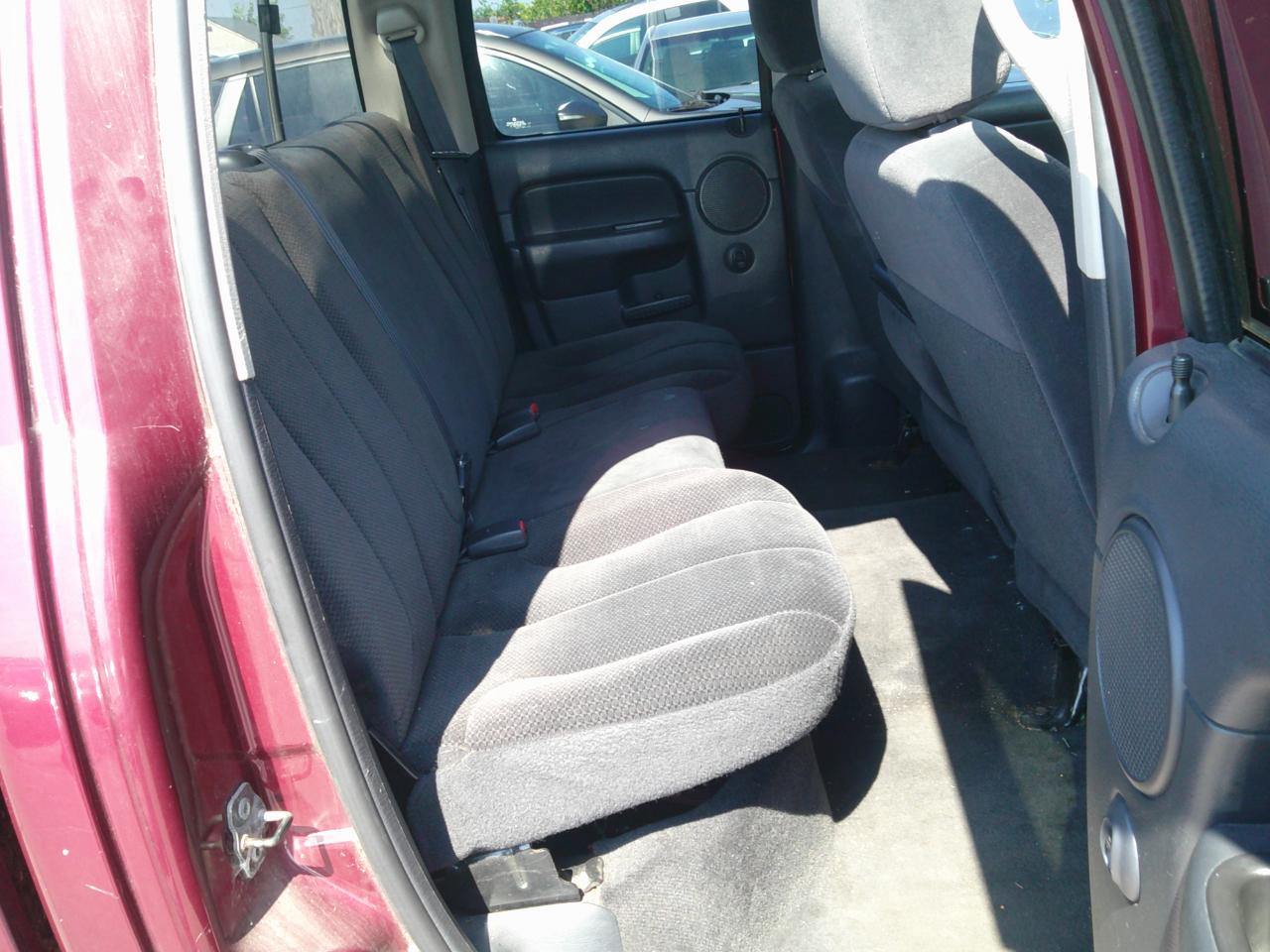 Dodge Ram 1500 ST Quad Cab Short Bed 4WD 2002