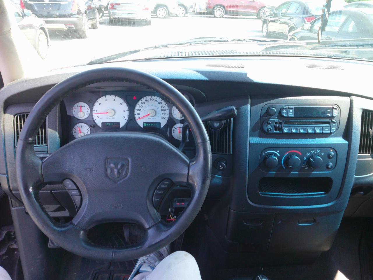 Dodge Ram 1500 ST Quad Cab Short Bed 4WD 2002