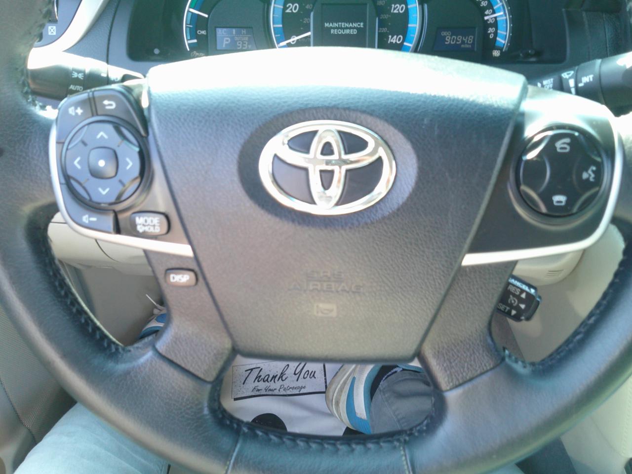 Toyota Camry Hybrid XLE 2013