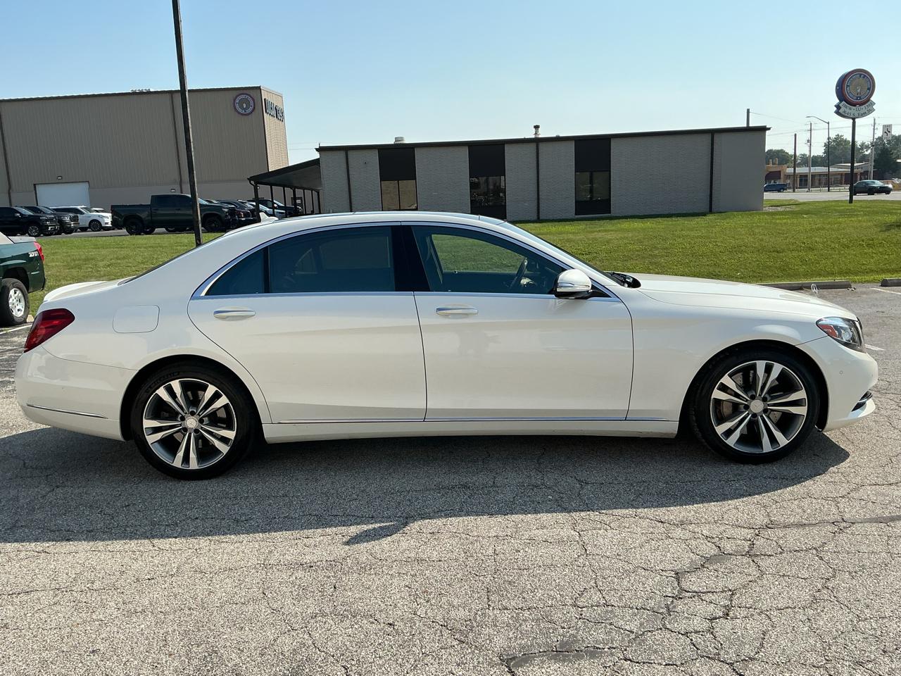 Mercedes-Benz S-Class S550 4MATIC 2014