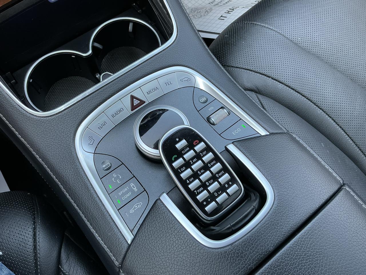 Mercedes-Benz S-Class S550 4MATIC 2014