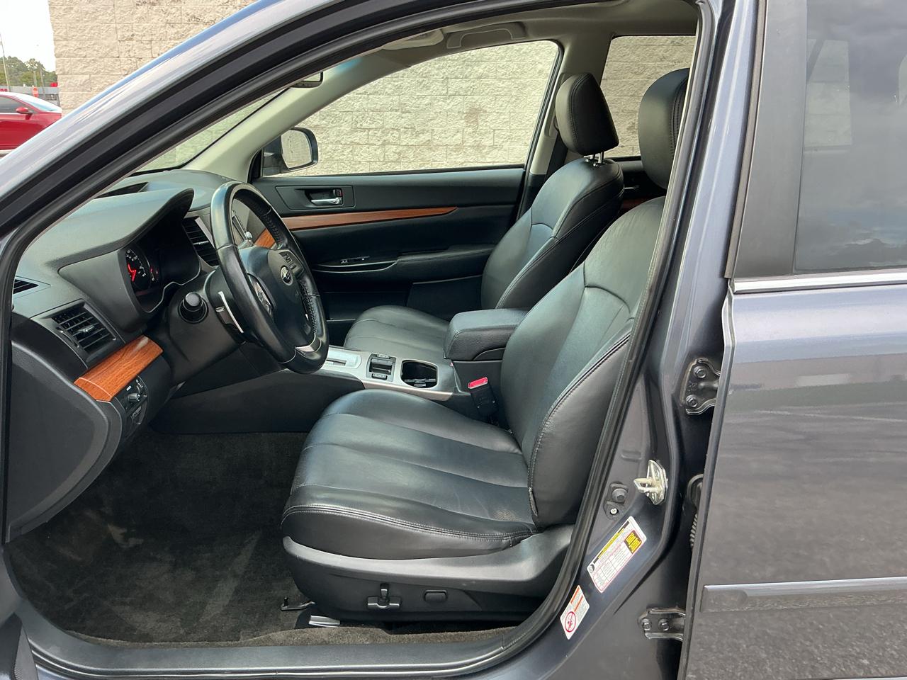 Subaru Outback 2.5i Limited 2014