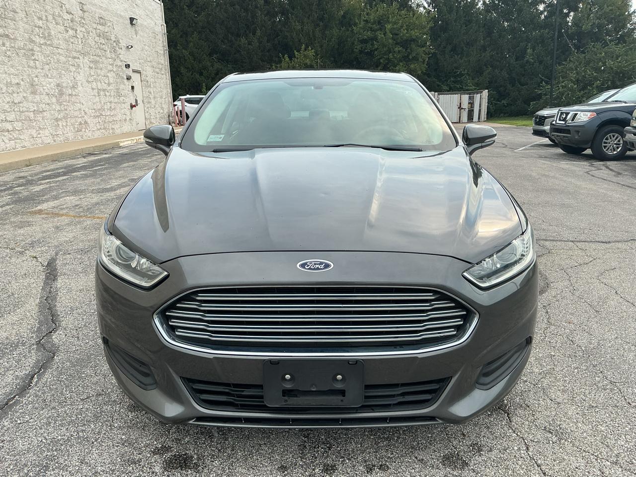Ford Fusion SE 2015