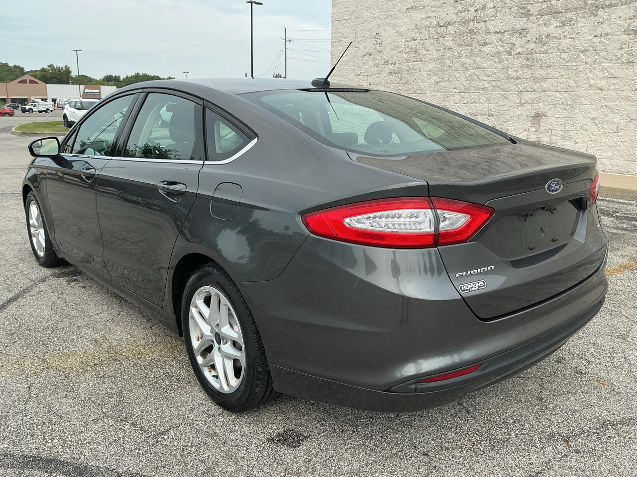 Ford Fusion SE 2015