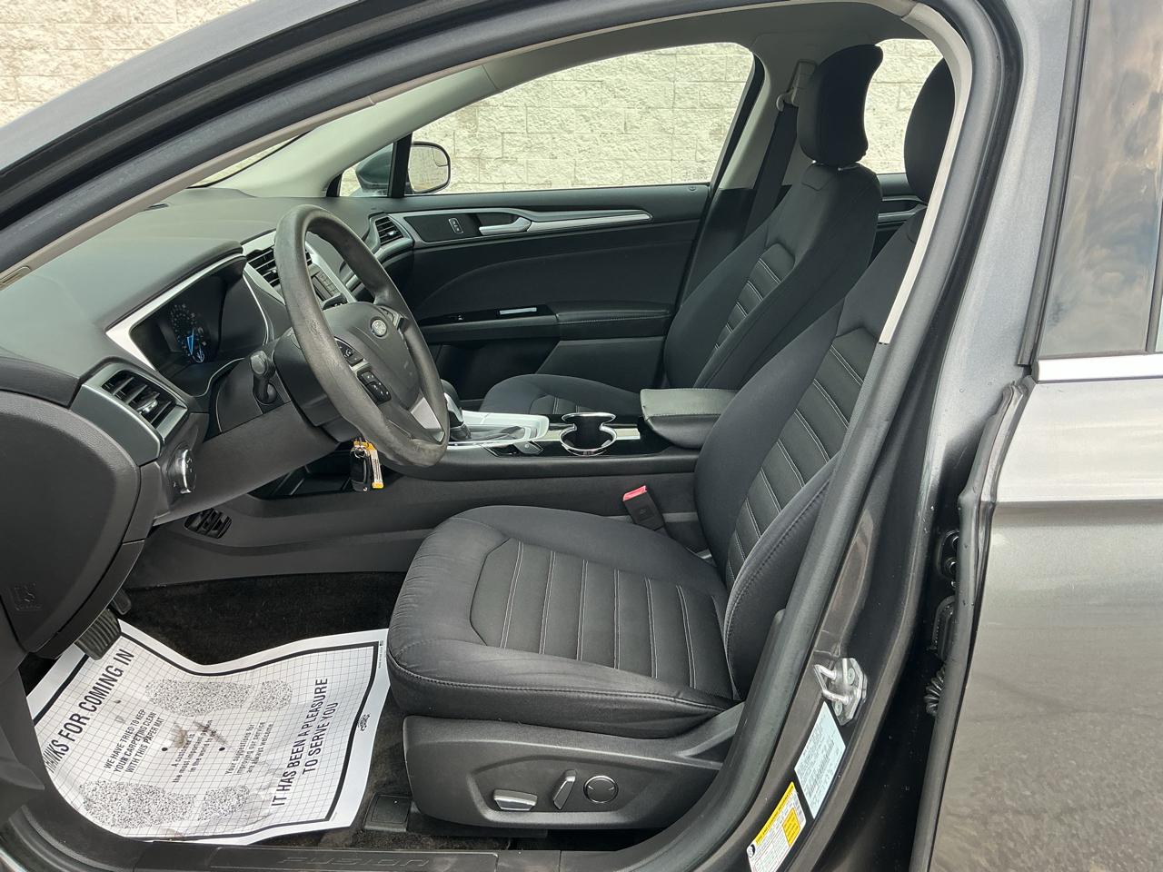 Ford Fusion SE 2015