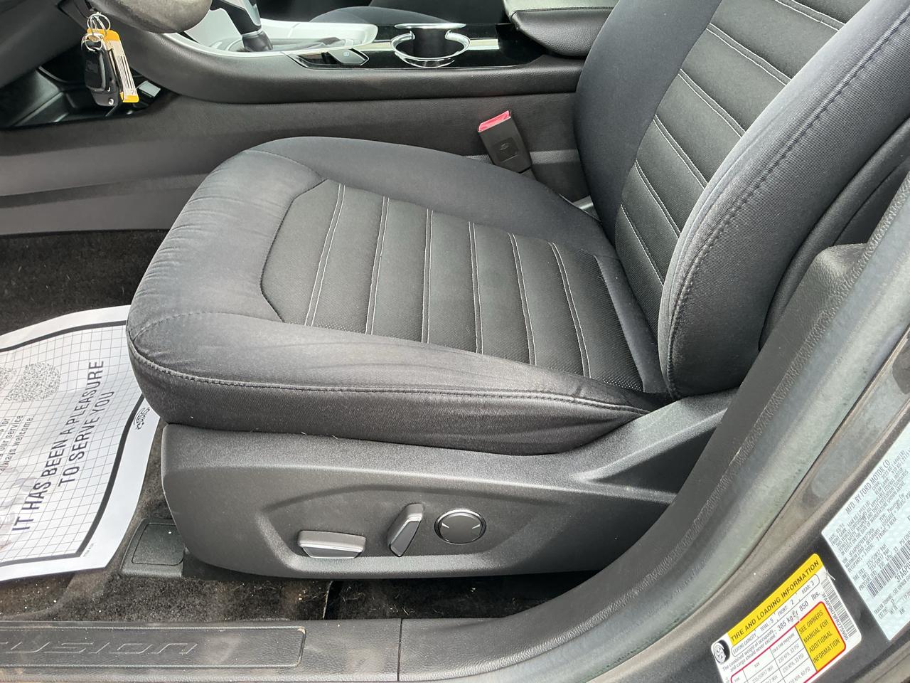Ford Fusion SE 2015