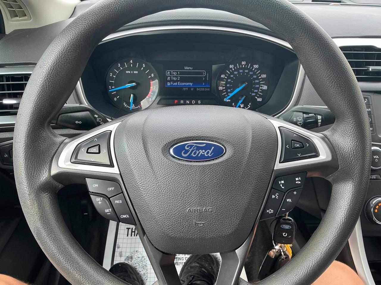 Ford Fusion SE 2015
