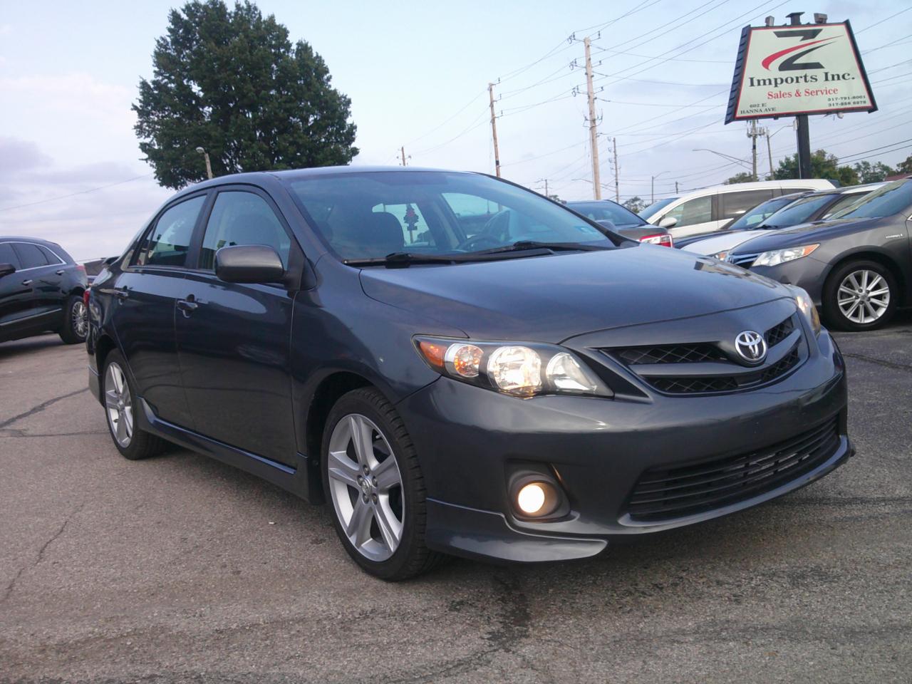 Toyota Corolla S 4-Speed AT 2013