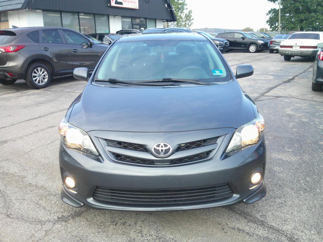 Toyota Corolla S 4-Speed AT 2013