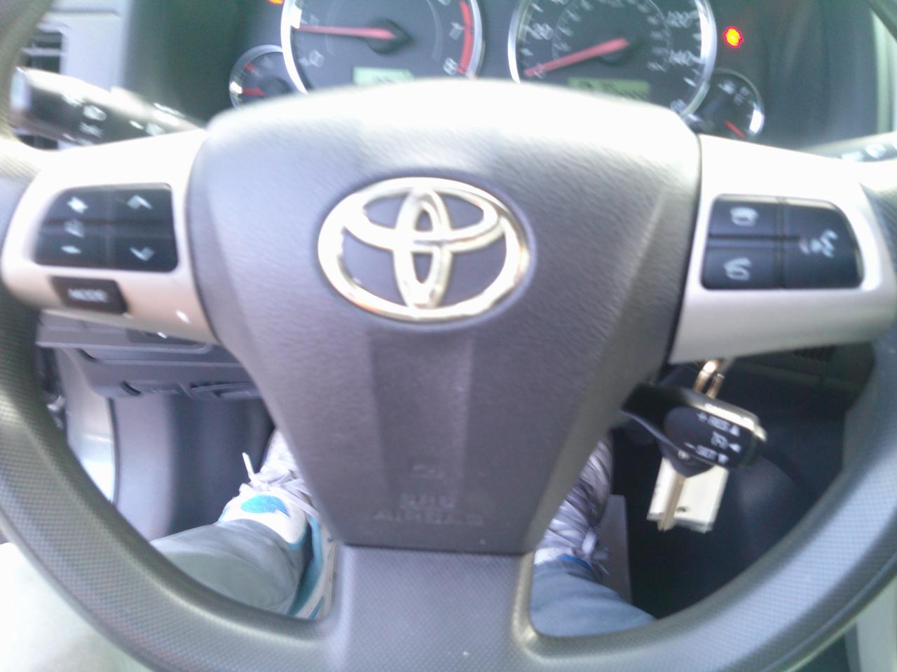 Toyota Corolla S 4-Speed AT 2013