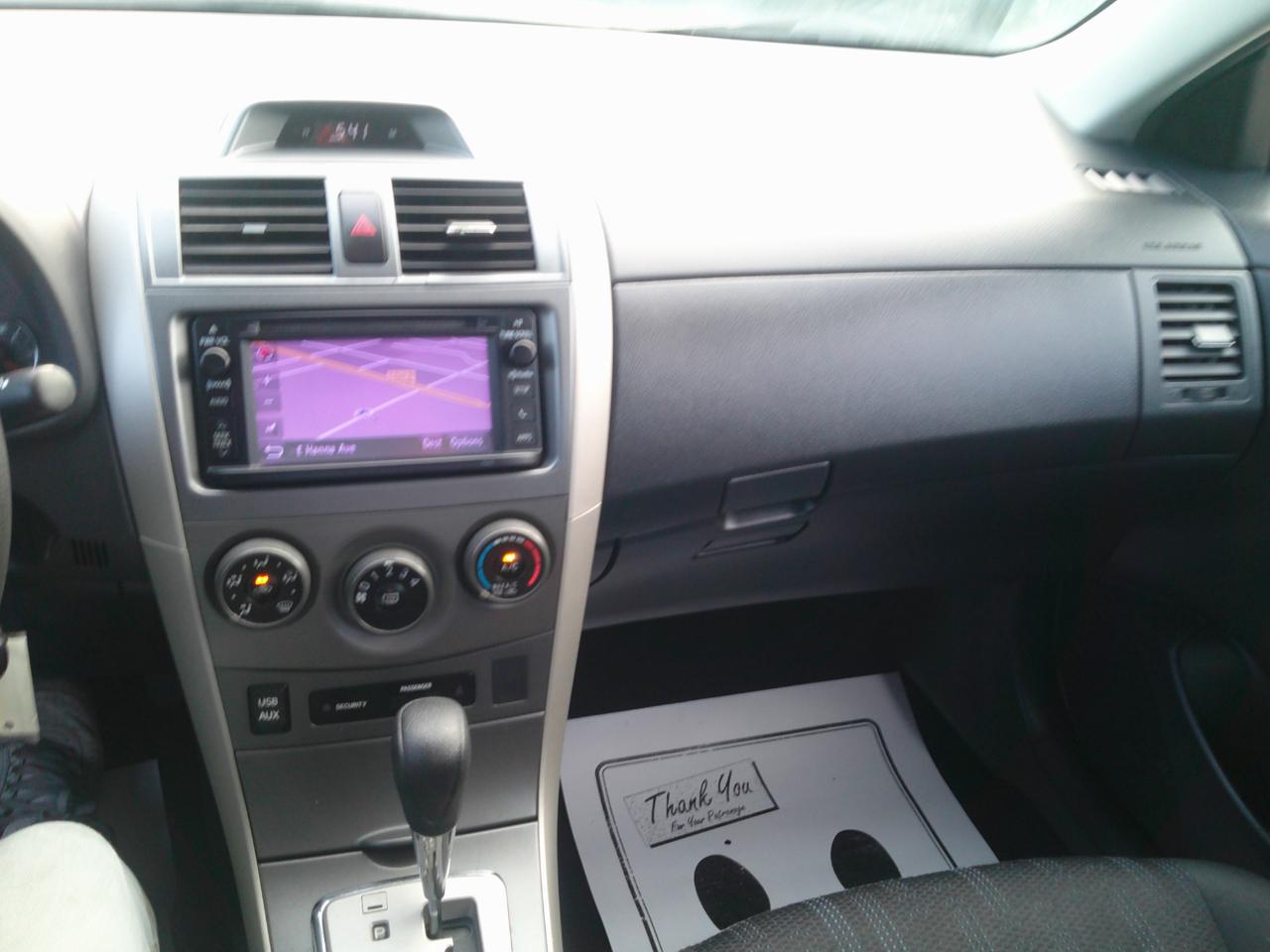 Toyota Corolla S 4-Speed AT 2013