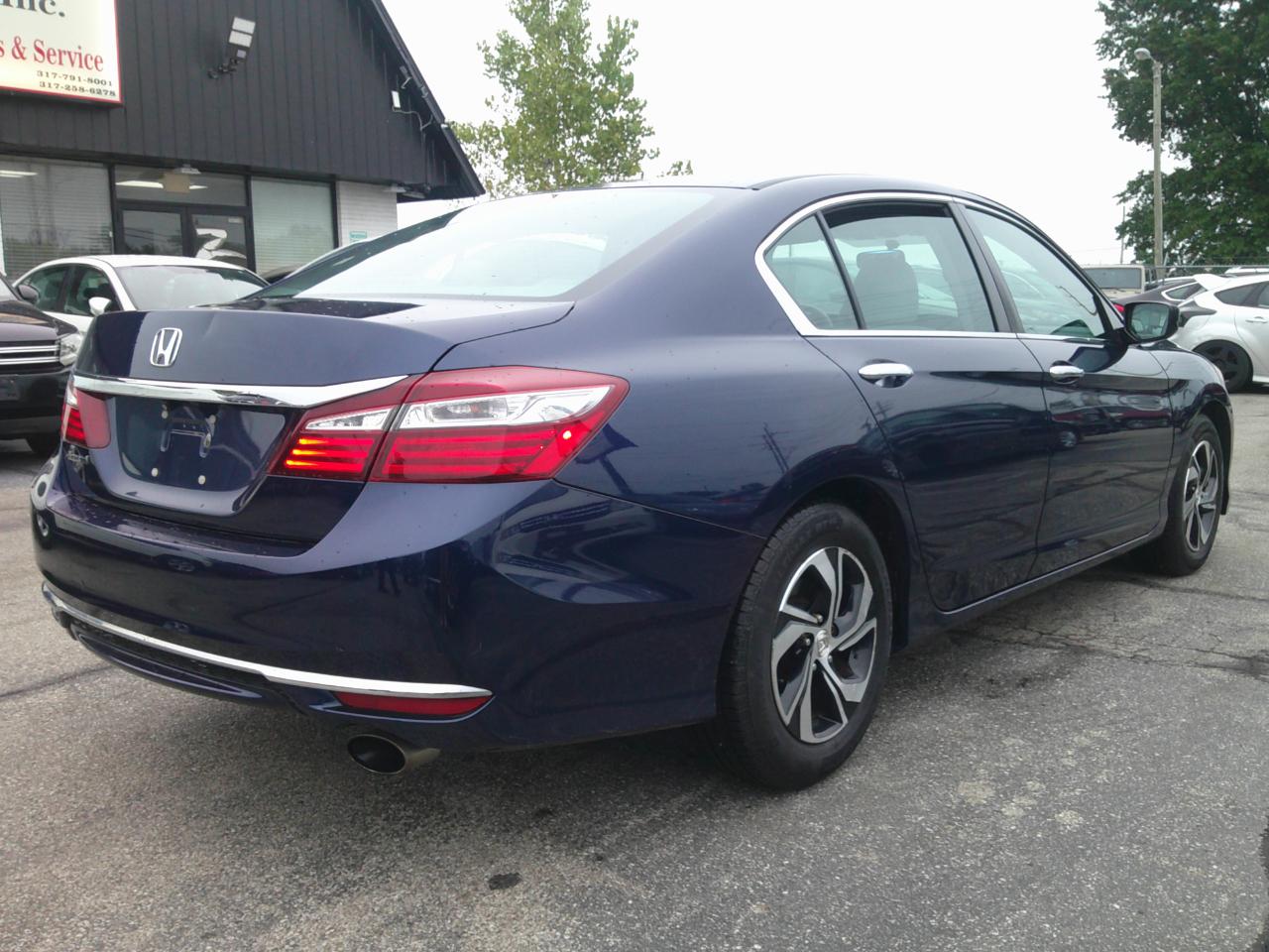 Honda Accord LX Sedan CVT 2016