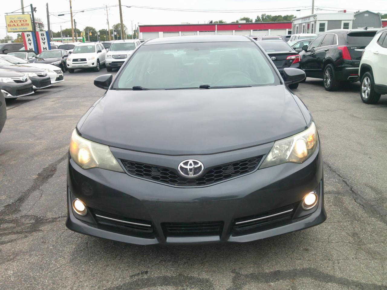 Toyota Camry SE 2013