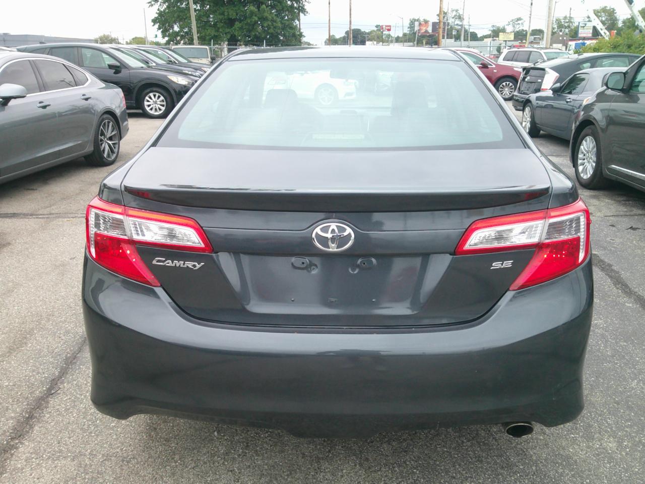 Toyota Camry SE 2013