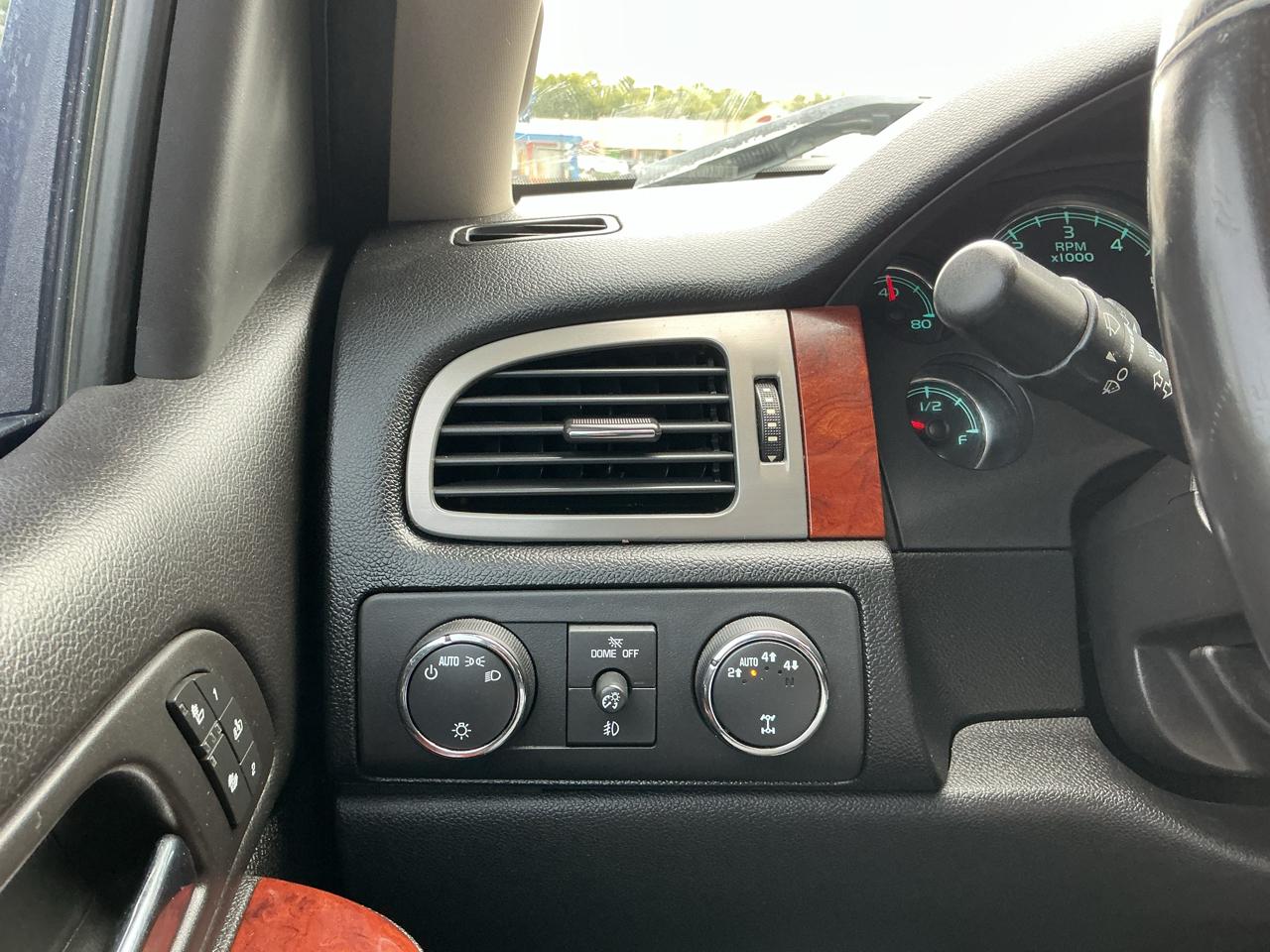 GMC Sierra 1500 SLT Crew Cab 4WD 2013