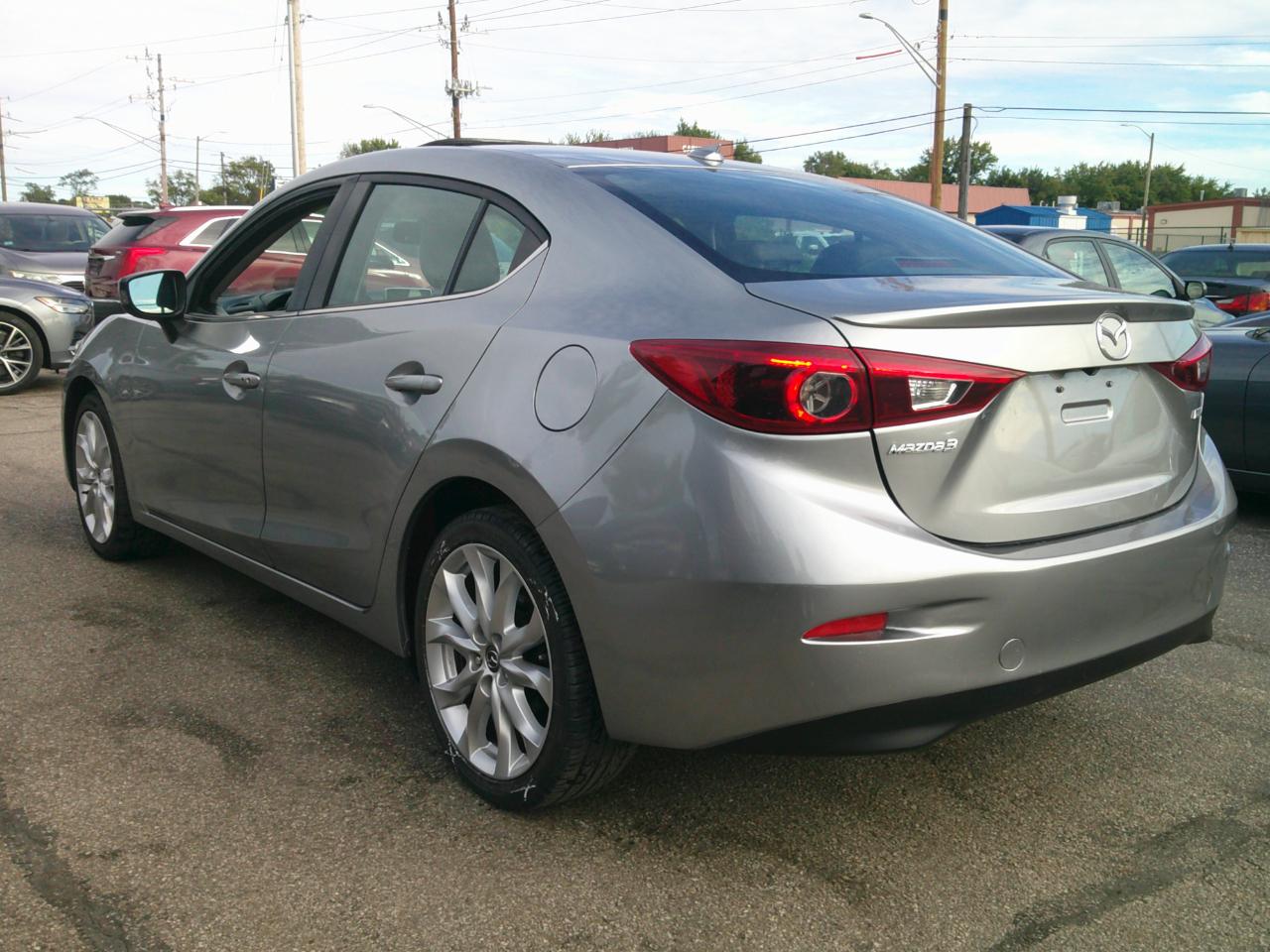 Mazda MAZDA3 s Grand Touring AT 4-Door 2015