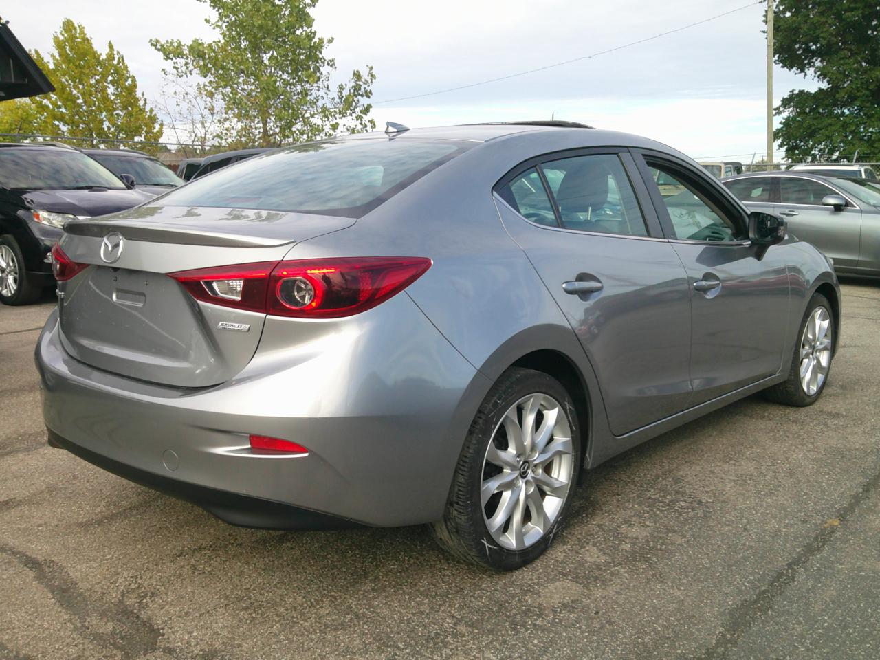 Mazda MAZDA3 s Grand Touring AT 4-Door 2015