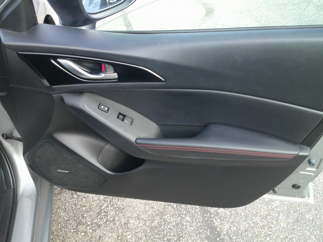 Mazda MAZDA3 s Grand Touring AT 4-Door 2015