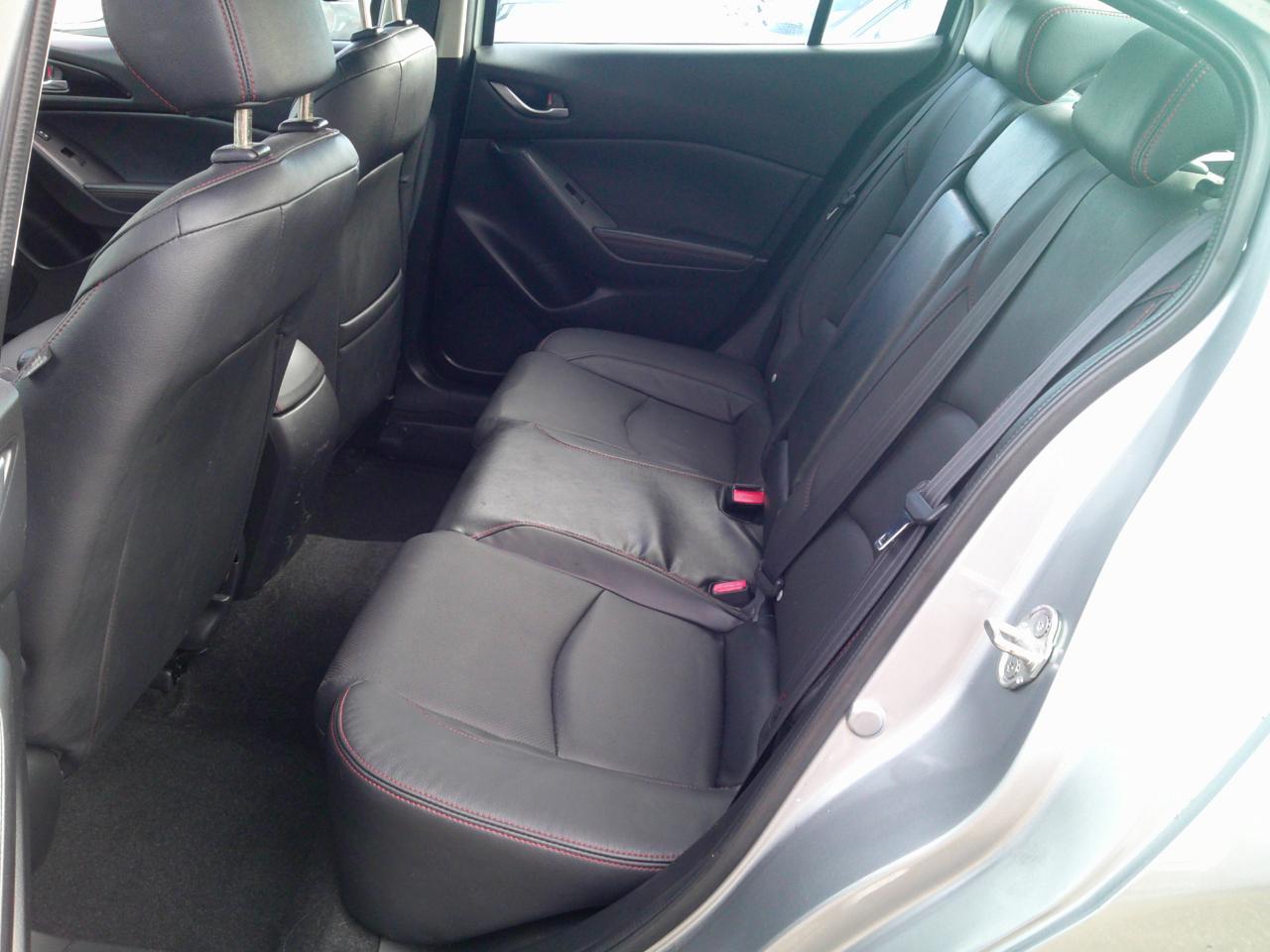 Mazda MAZDA3 s Grand Touring AT 4-Door 2015