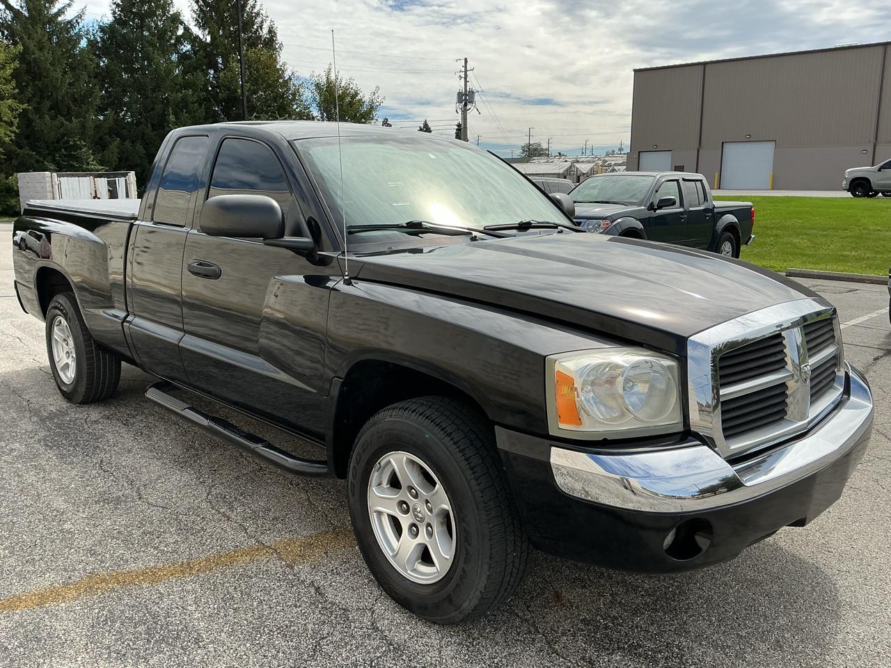 Dodge Dakota SLT Club Cab 4WD 2005