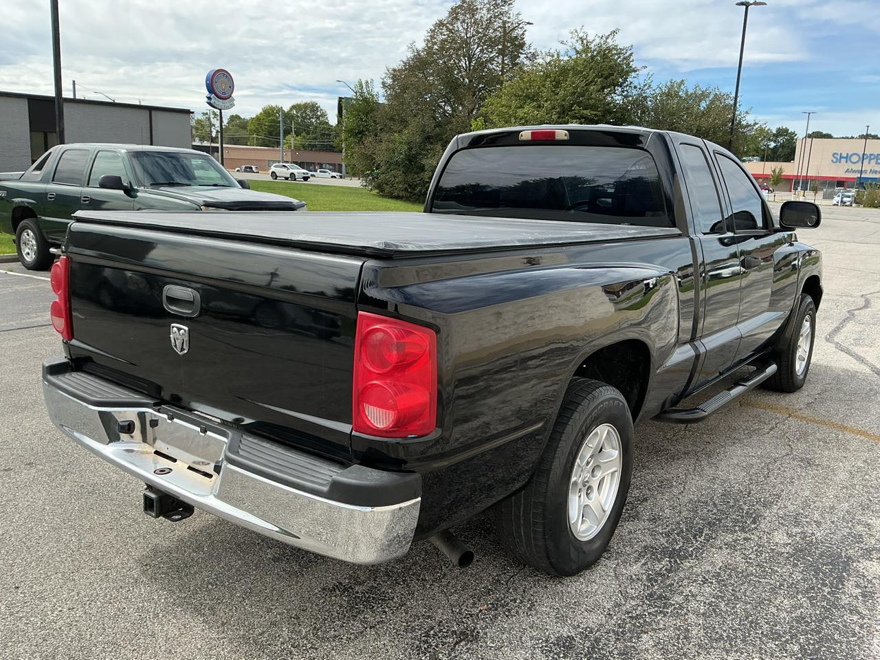 Dodge Dakota SLT Club Cab 4WD 2005