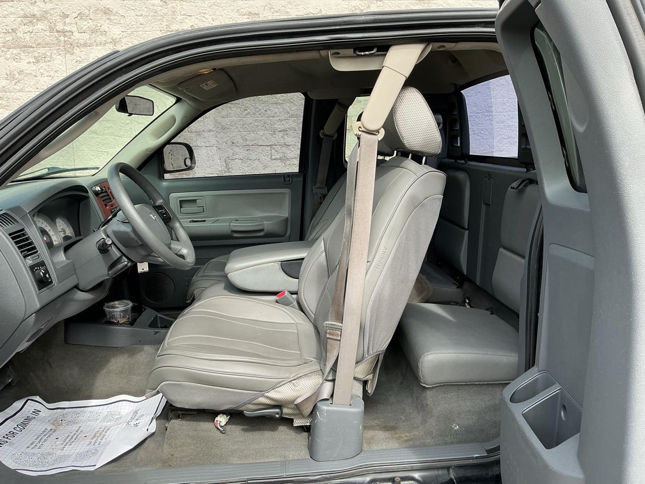 Dodge Dakota SLT Club Cab 4WD 2005