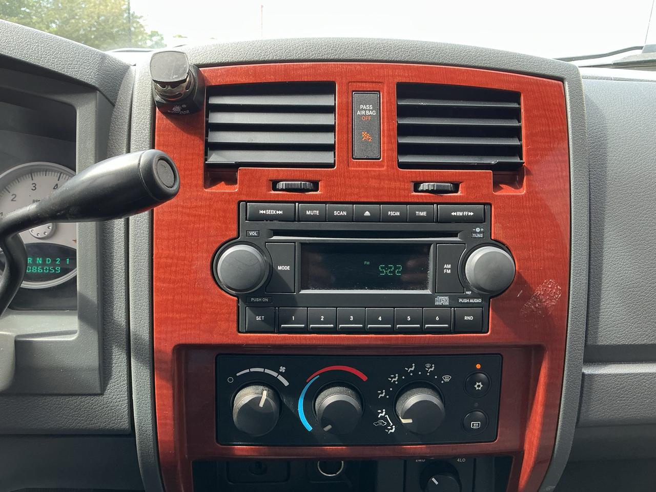 Dodge Dakota SLT Club Cab 4WD 2005