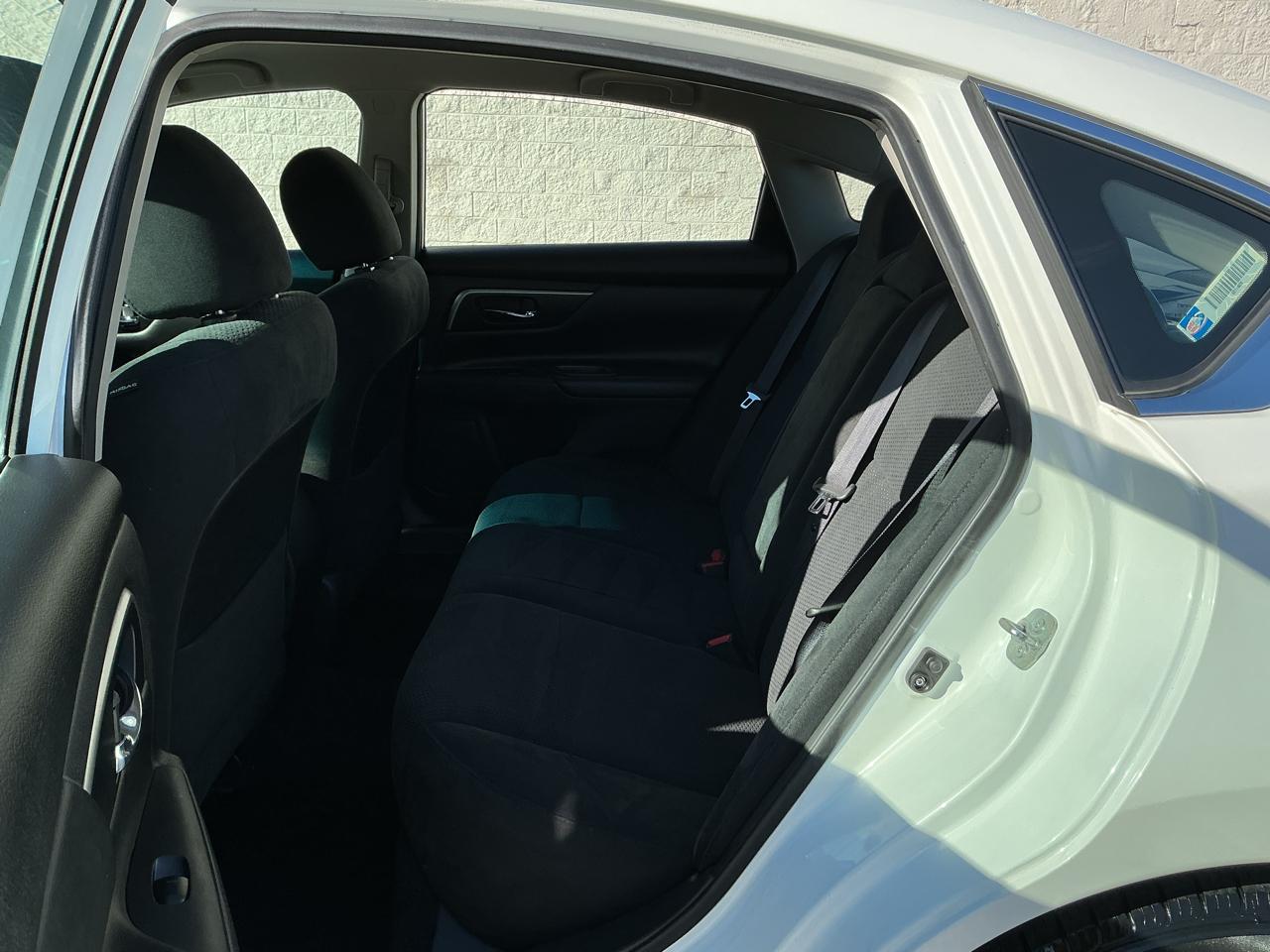 Nissan Altima photo 12
