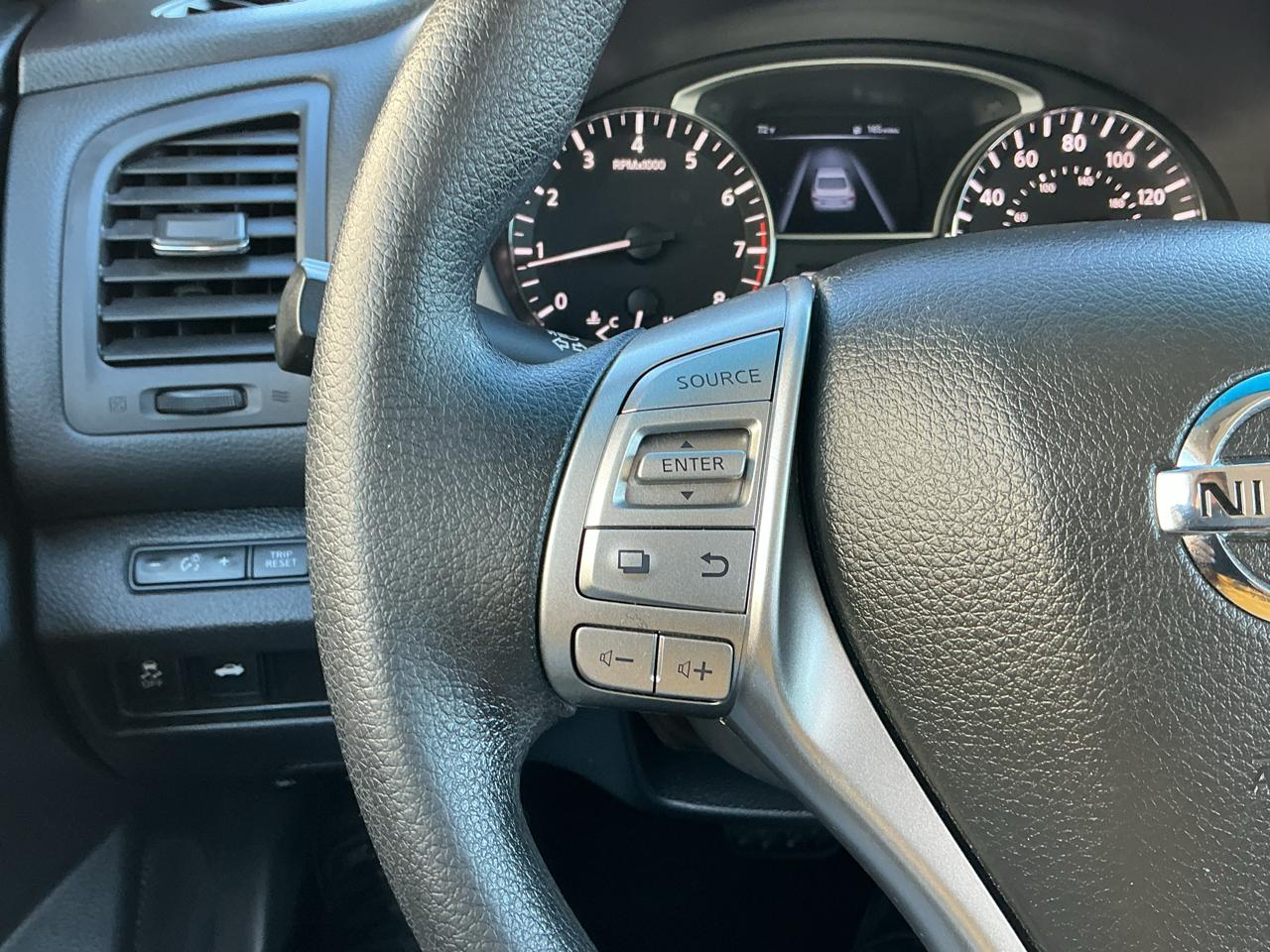 Nissan Altima photo 17