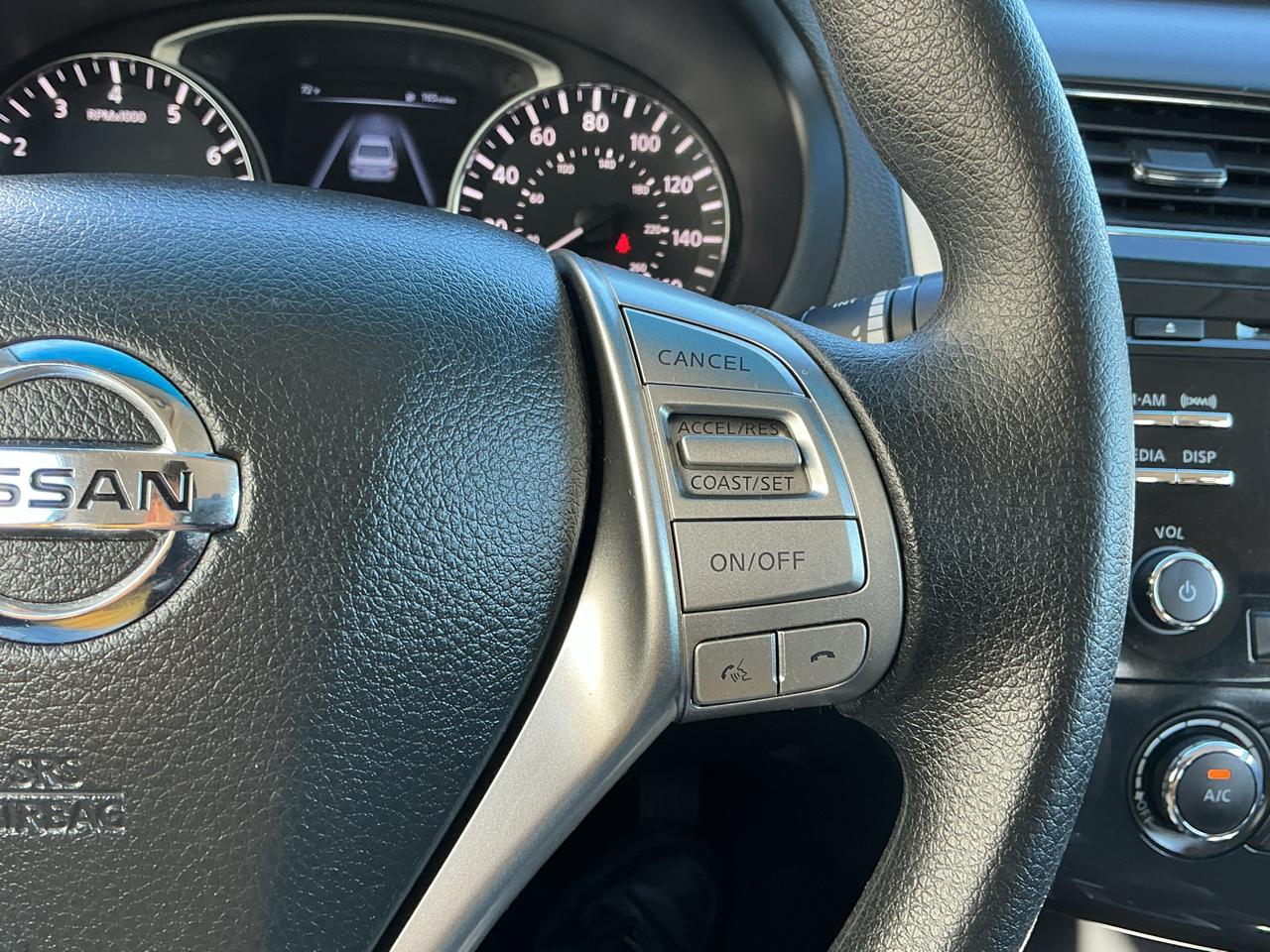 Nissan Altima photo 18