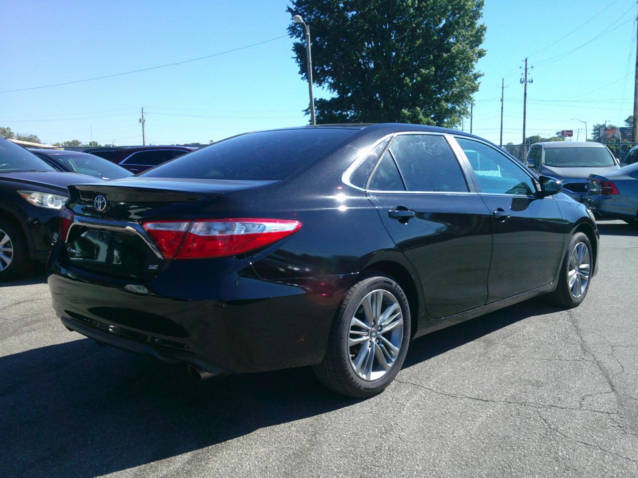 Toyota Camry SE 2015