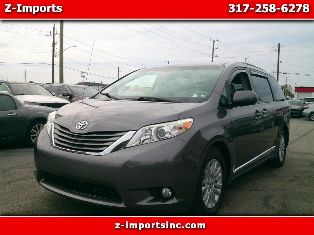 Toyota Sienna Limited 7-Pass V6 2011