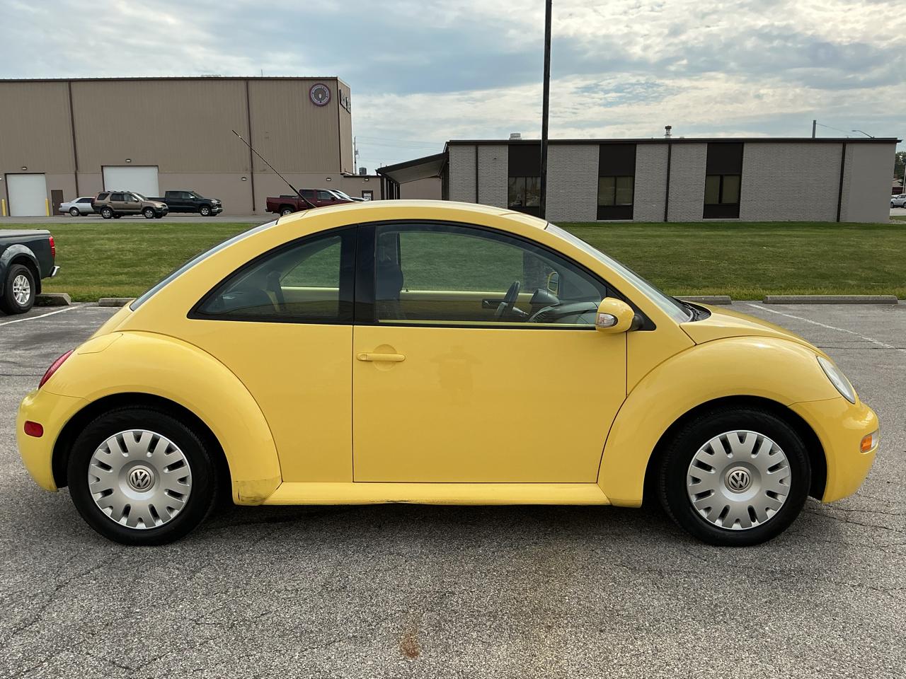 Volkswagen New Beetle GL 2.0L 2004
