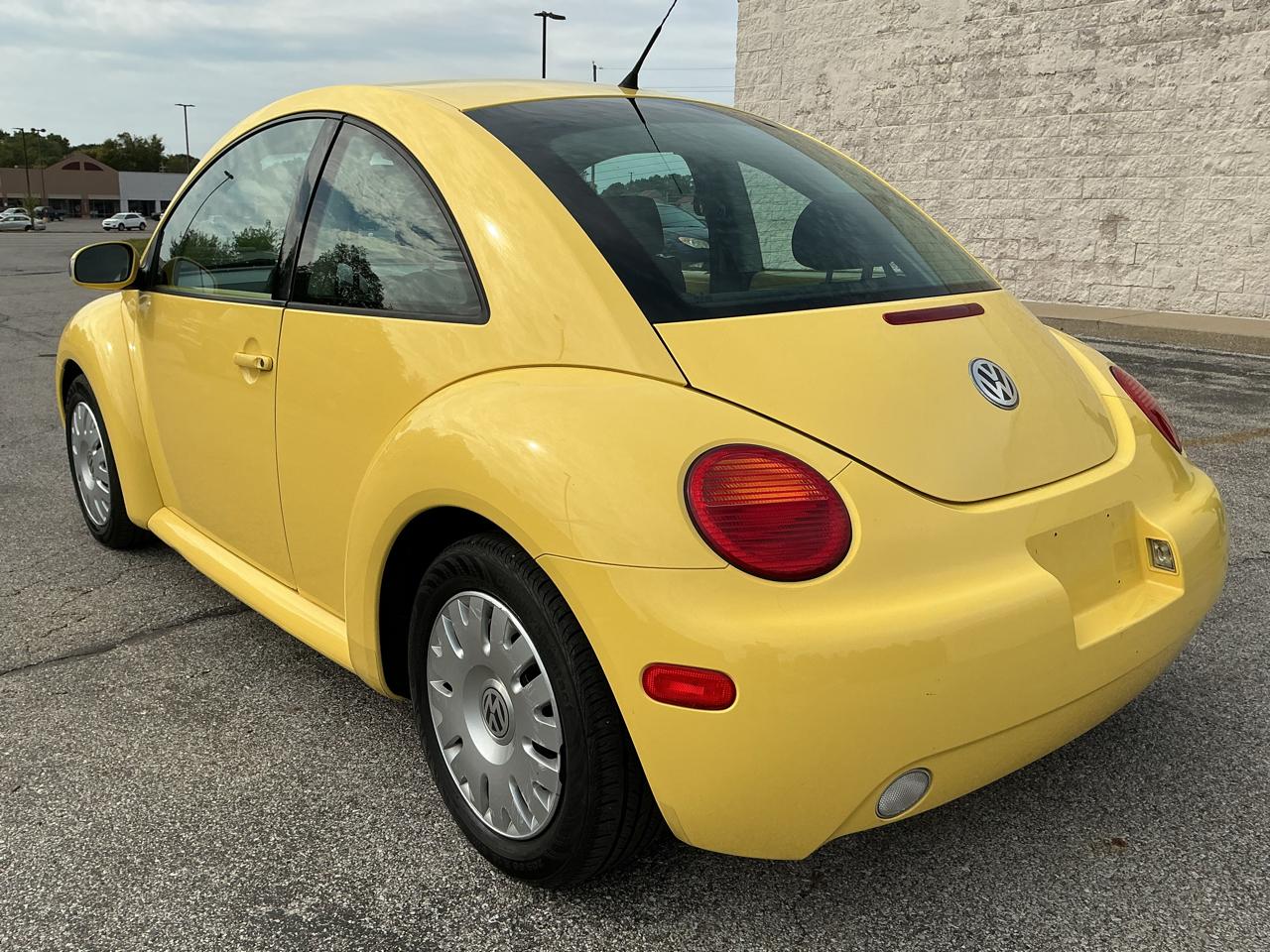 Volkswagen New Beetle GL 2.0L 2004