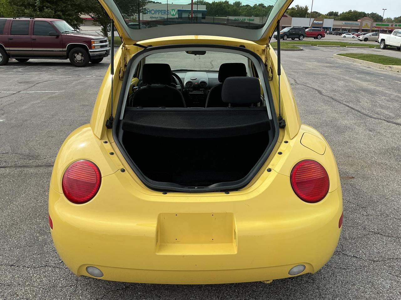 Volkswagen New Beetle GL 2.0L 2004