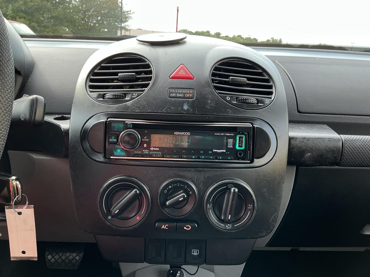 Volkswagen New Beetle GL 2.0L 2004