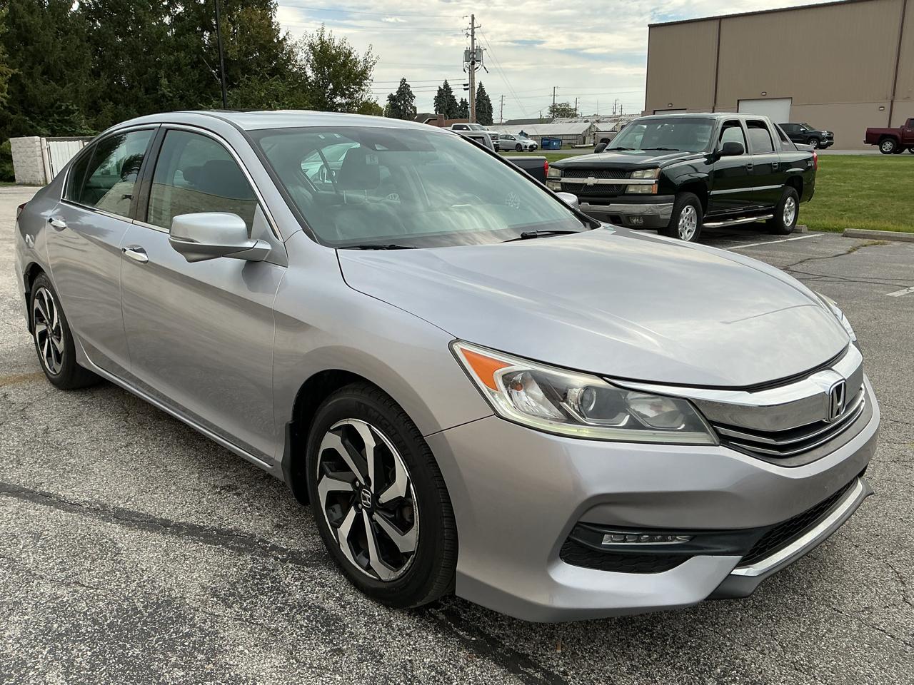 Honda Accord EX-L Sedan V6 CVT w/ Honda Sensing 6-Spd AT 2016